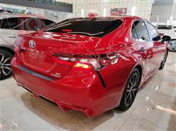 تۆیۆتا کامری